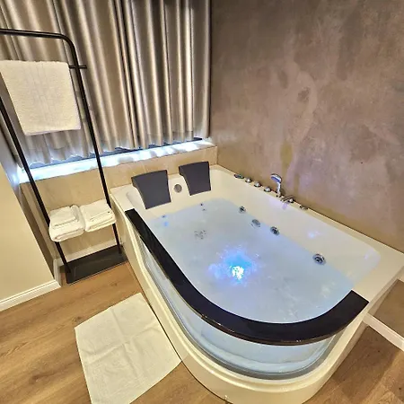 Jacuzzi Center Διαμέρισμα